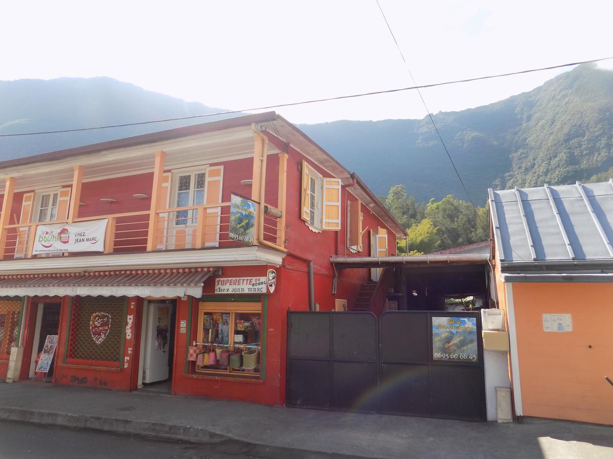 Gite Du Piton D Anchaing Hell-Bourg Zewnętrze zdjęcie